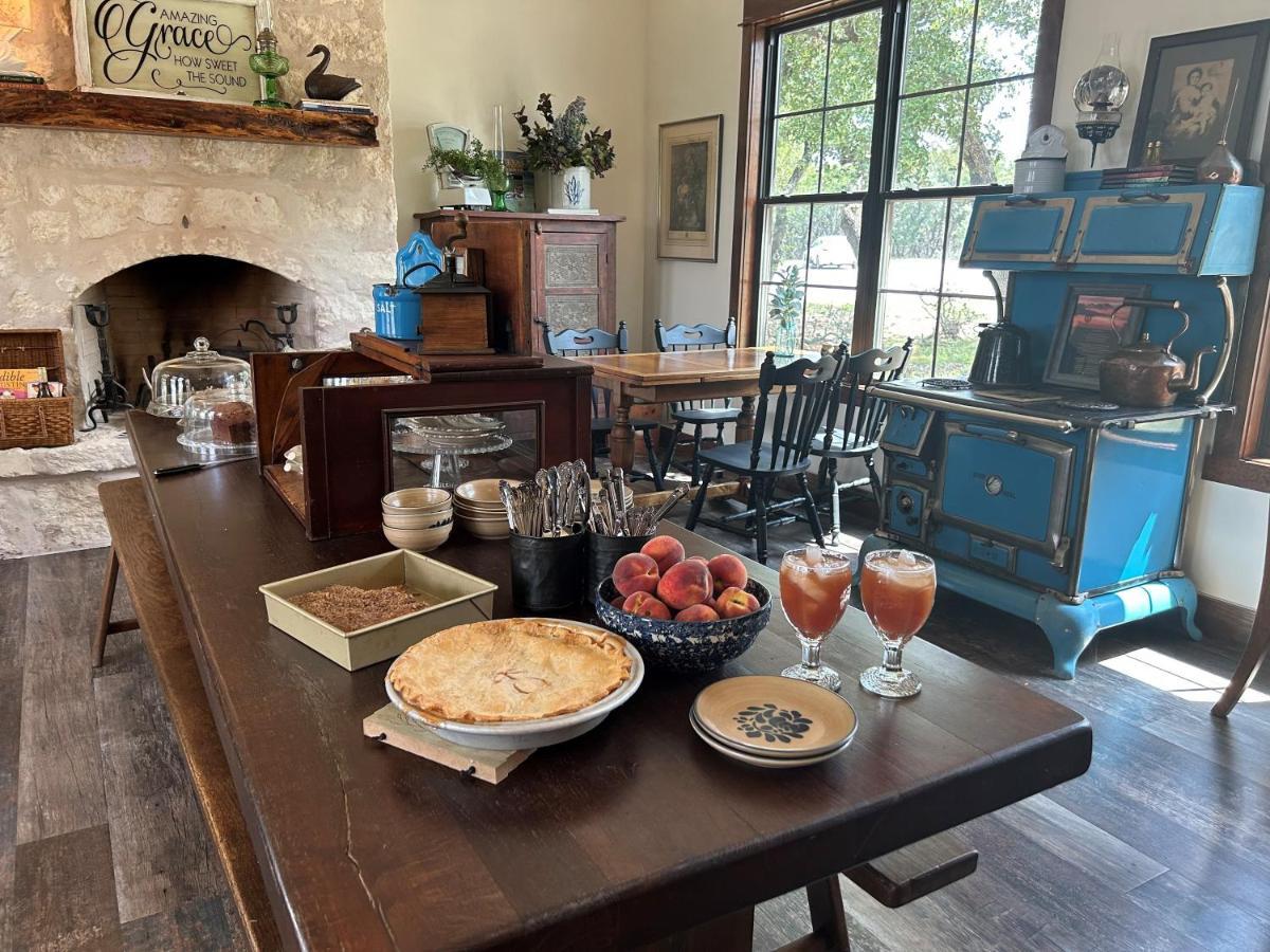 Inn At Sunset Mill Ranch Wimberley Exteriör bild